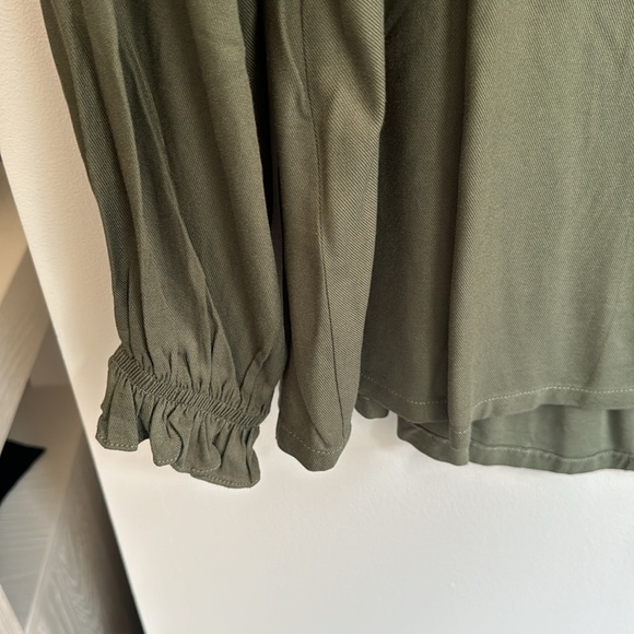 Ingrid & Isabel Sweetheart Maternity or Nursing Shirt - Picture 6 of 6